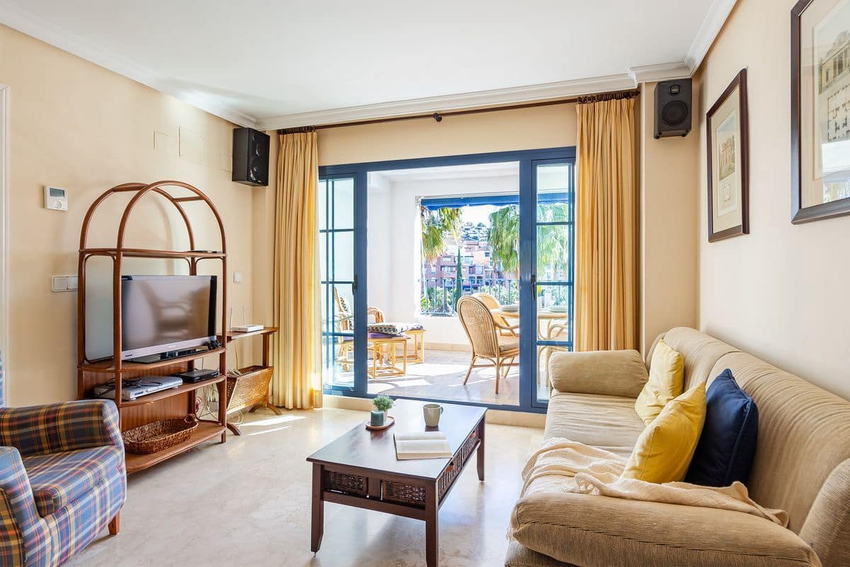 2 bedroom Apartment for sale in Almunecar with pool garage - € 350,000 (Ref: 9855210)