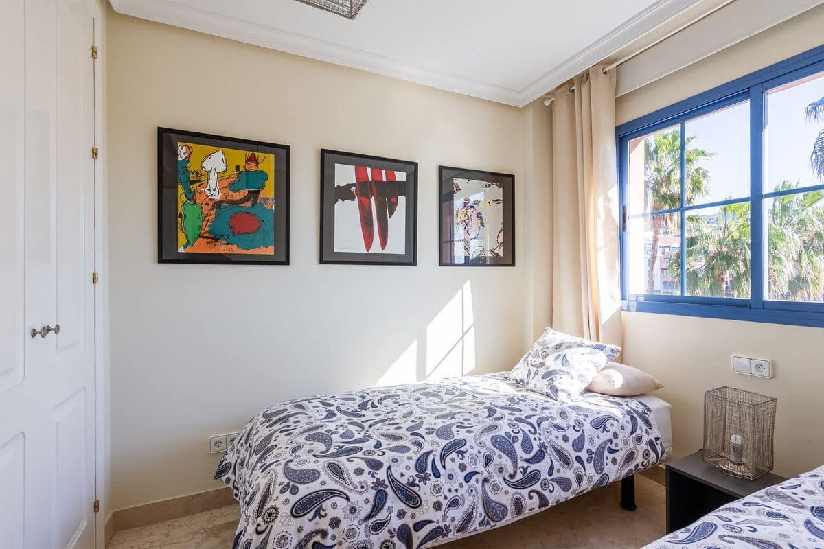 2 bedroom Apartment for sale in Almunecar with pool garage - € 350,000 (Ref: 9855210)