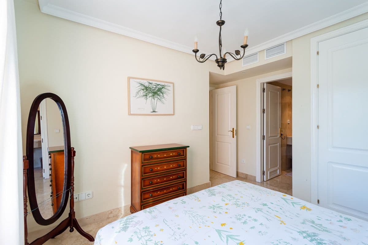 2 bedroom Apartment for sale in Almunecar with pool garage - € 350,000 (Ref: 9855210)