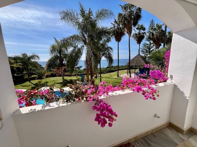 2 Zimmer Apartment zu verkaufen in Almuñécar mit Pool Garage - 365.000 € (Ref: 9855211)