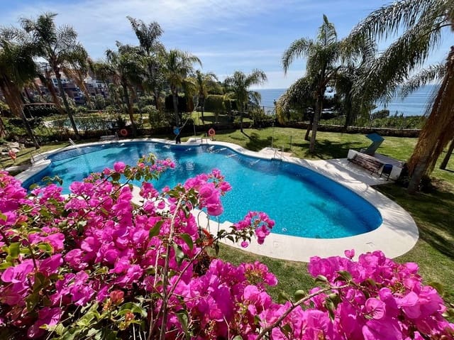 2 Zimmer Apartment zu verkaufen in Almuñécar mit Pool Garage - 365.000 € (Ref: 9855211)