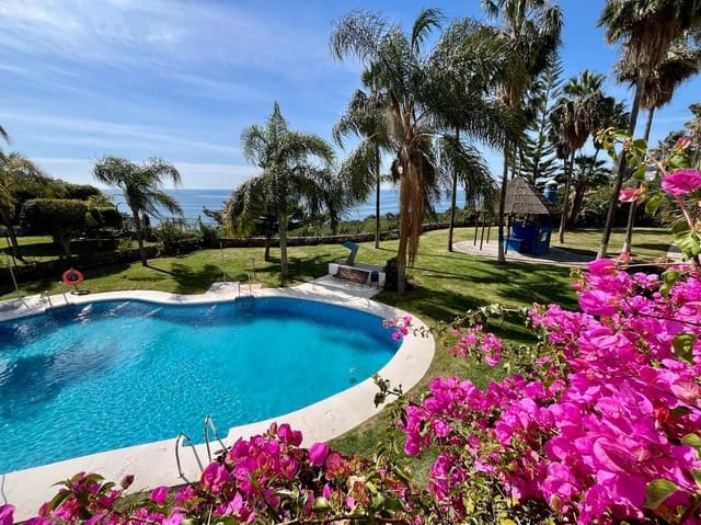 2 Zimmer Apartment zu verkaufen in Almuñécar mit Pool Garage - 365.000 € (Ref: 9855211)