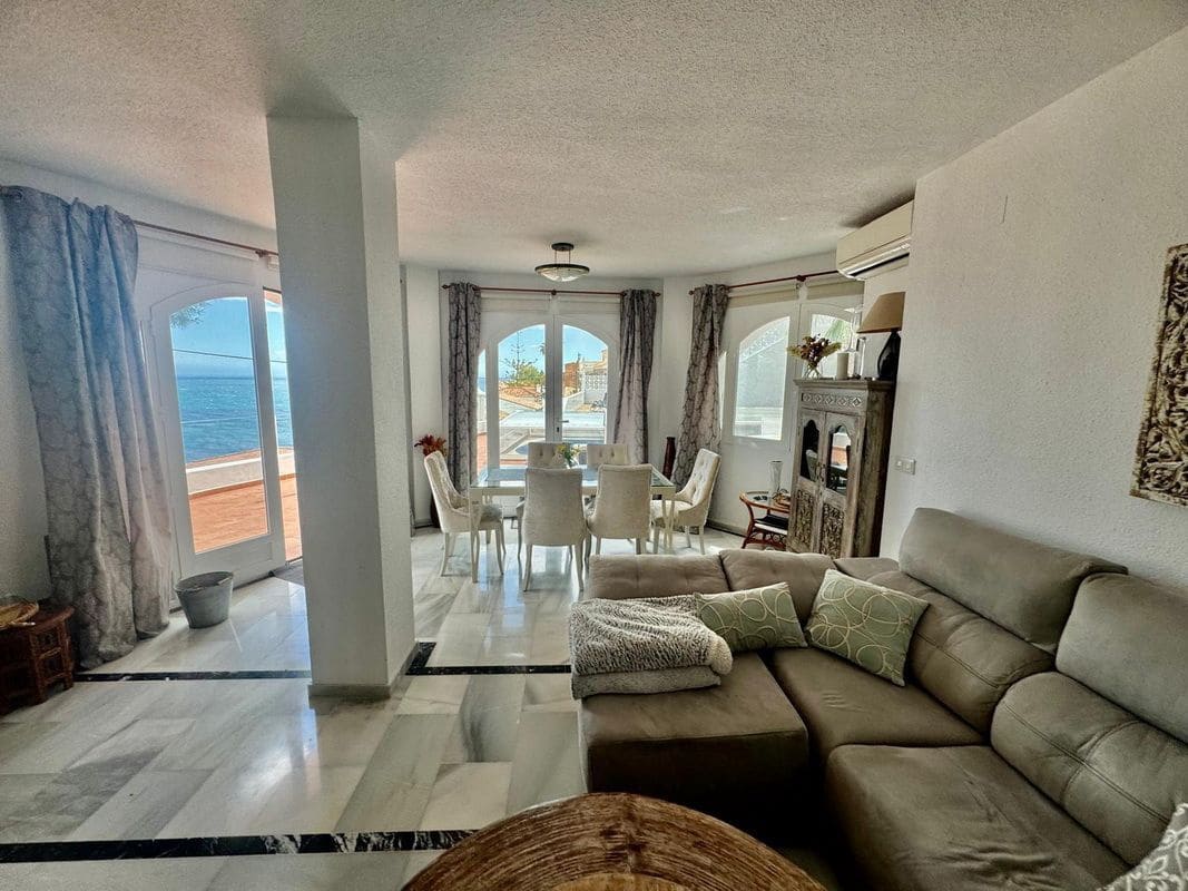 2 bedroom Villa for sale in Almunecar with pool garage - € 598,000 (Ref: 9855212)