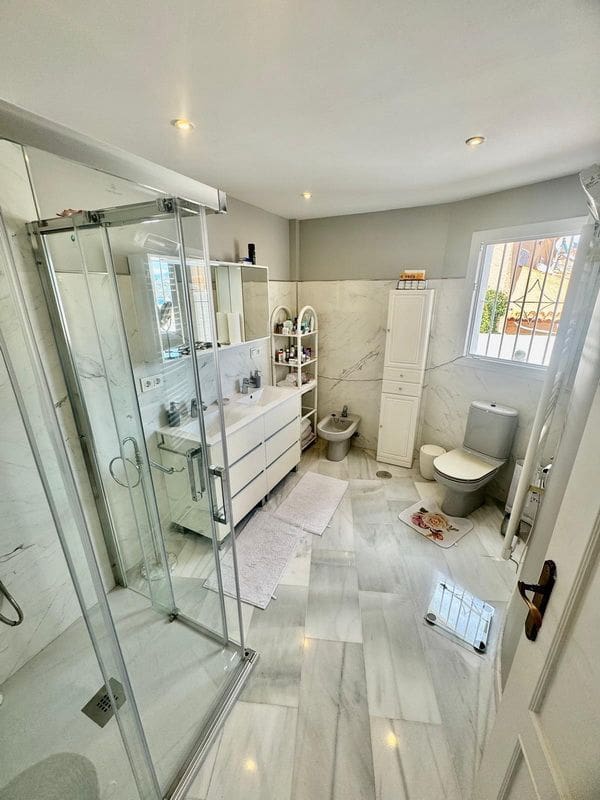 2 bedroom Villa for sale in Almunecar with pool garage - € 598,000 (Ref: 9855212)