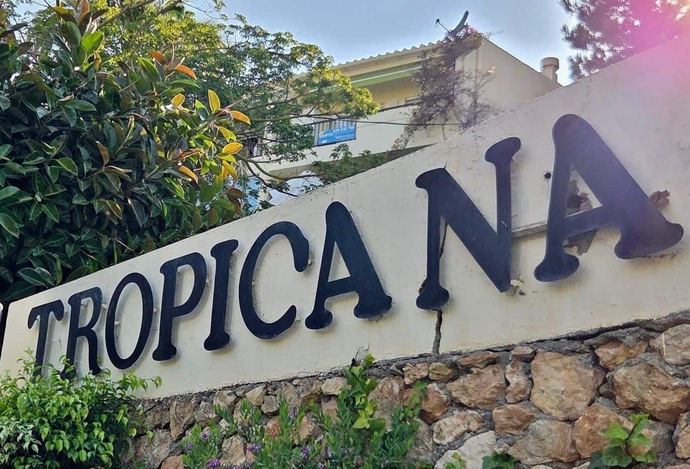 2 bedroom Penthouse for sale in La Herradura with pool garage - € 295,000 (Ref: 9973302)