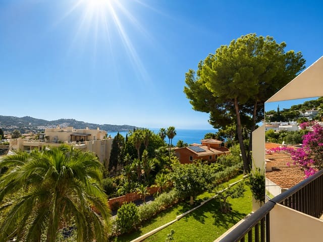 2 soveværelse Penthouse til salg i La Herradura, Almuñécar med swimmingpool garage - € 295.000 (Ref: 9973302)