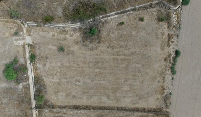 Ubebygd land til salgs i Llíria - € 5 000 (Ref: 10041160)