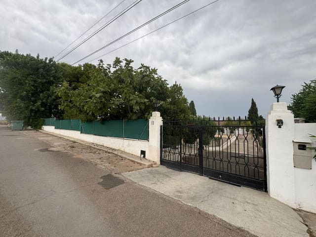 4 Zimmer Villa zu verkaufen in Llíria mit Pool Garage - 320.000 € (Ref: 10044838)