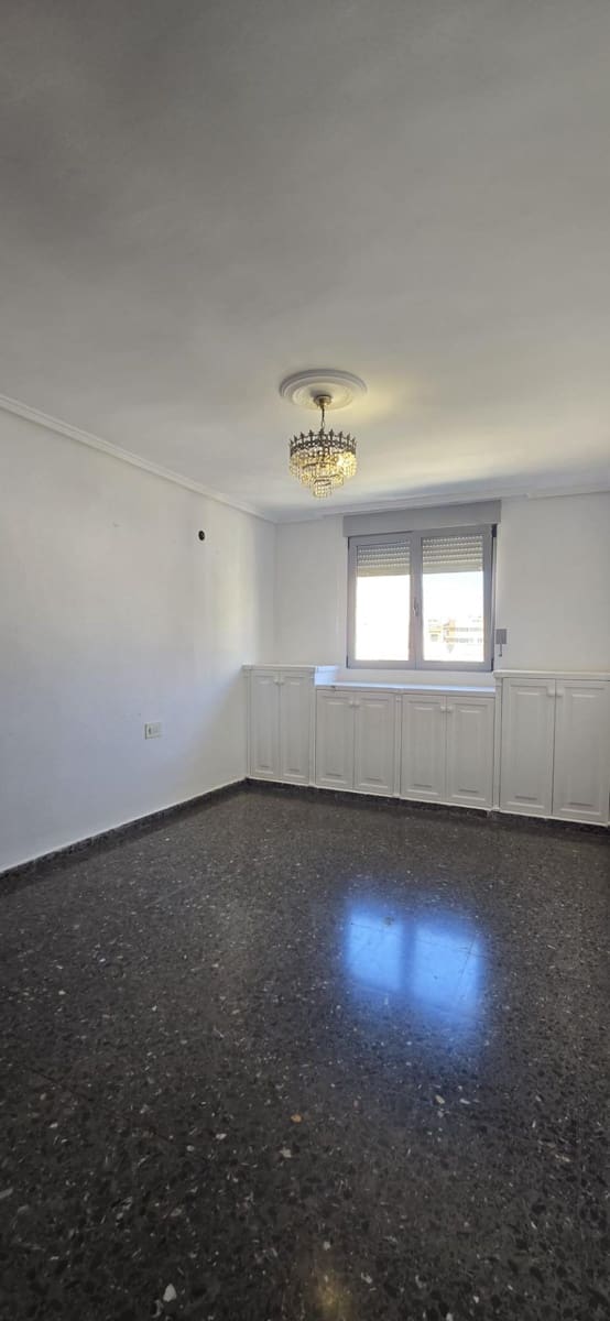 3 sypialnia Mieszkanie na sprzedaż w Lliria - 172 500 € (Ref: 10055311)