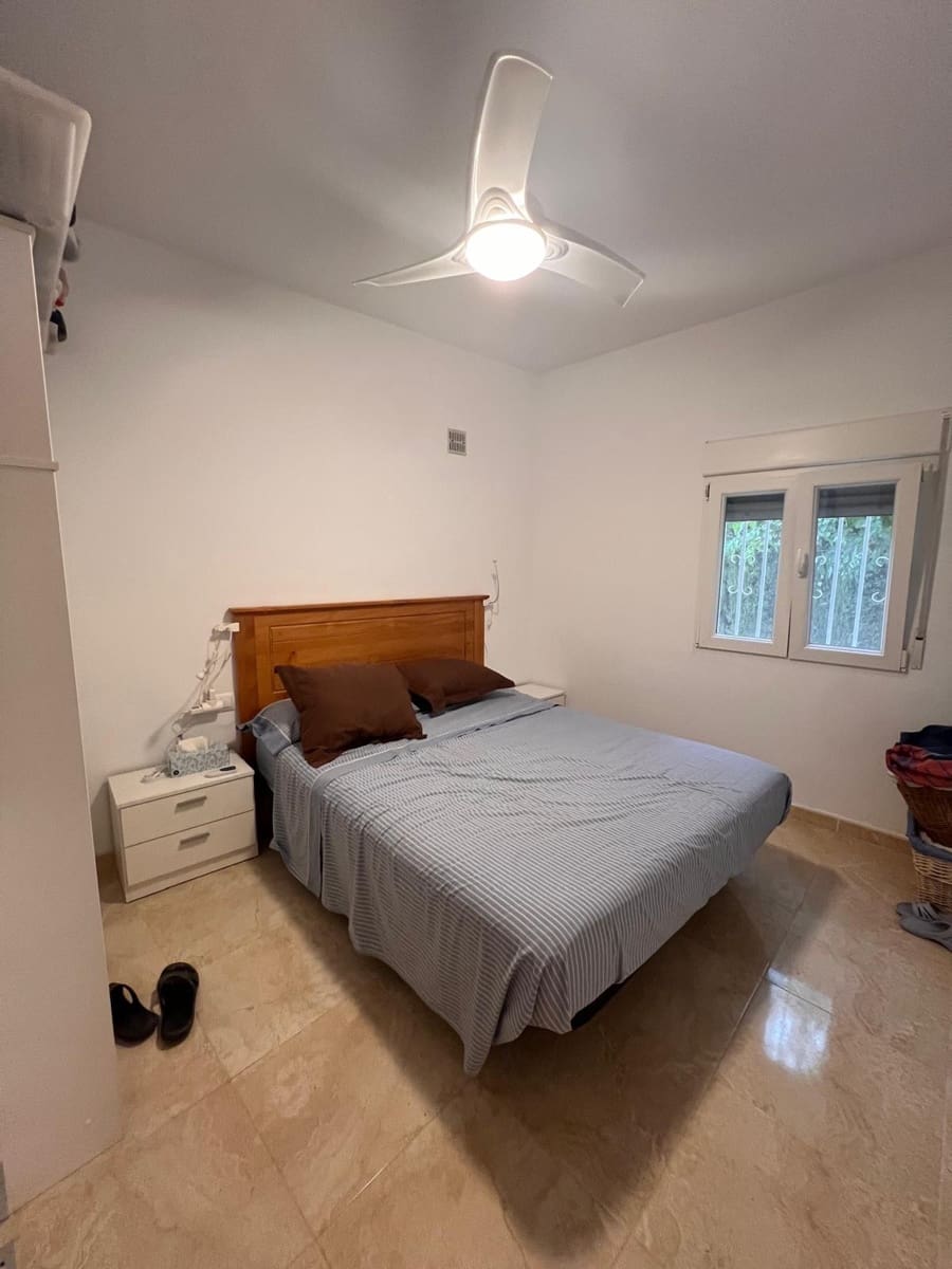 3 makuuhuone Huvila myytävänä paikassa Lliria mukana uima-altaan - 275 000 € (Ref: 10067949)