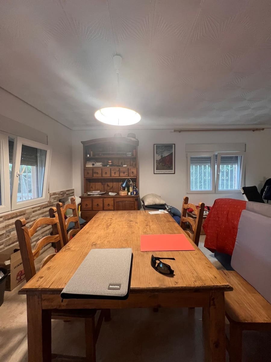 3 makuuhuone Huvila myytävänä paikassa Lliria mukana uima-altaan - 275 000 € (Ref: 10067949)