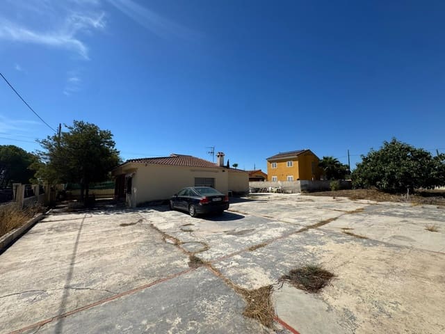 5 bedroom Villa for sale in Llíria with pool garage - € 295,000 (Ref: 10086172)