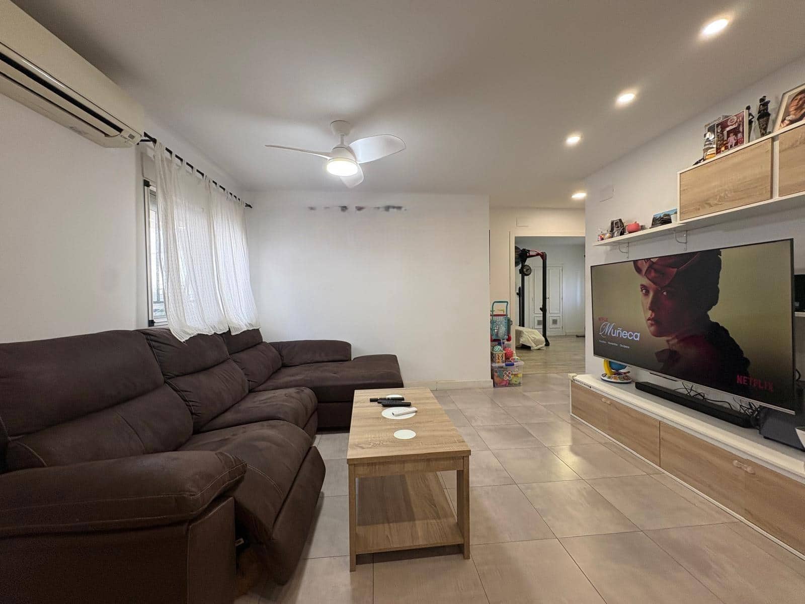 2 bedroom Flat for sale in Casinos - € 120,000 (Ref: 10136089)