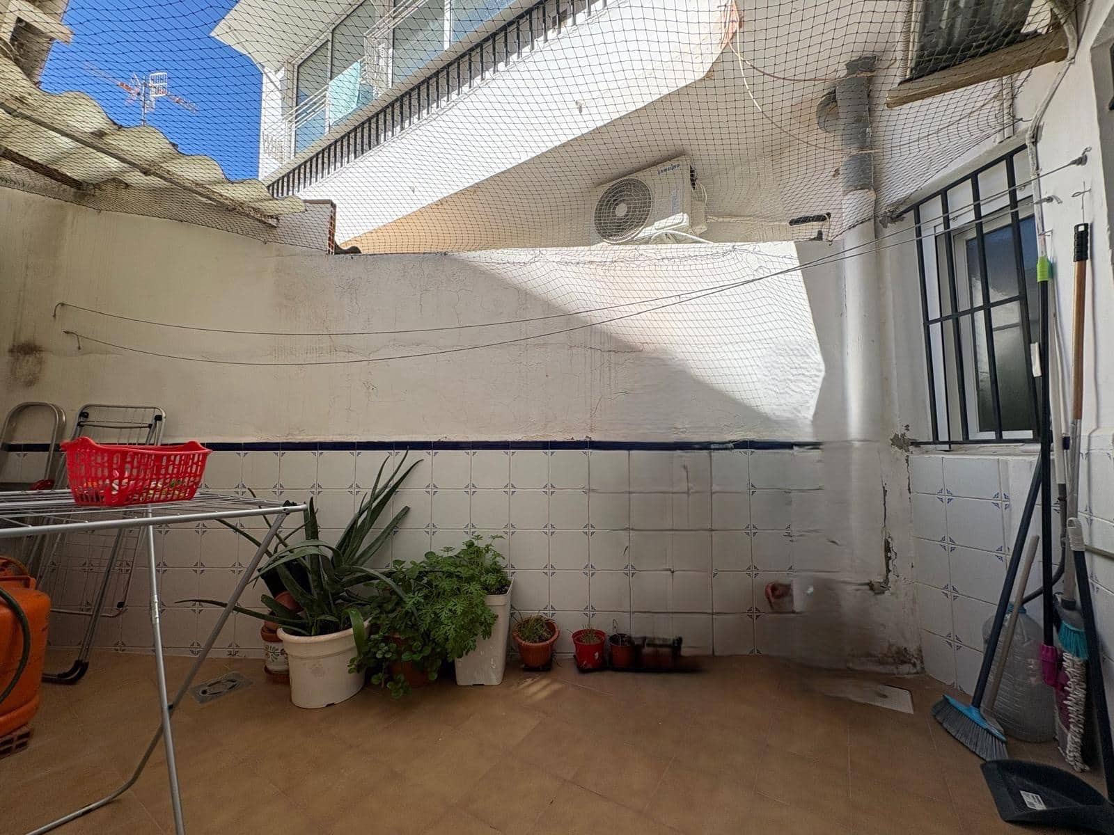 2 bedroom Flat for sale in Casinos - € 120,000 (Ref: 10136089)