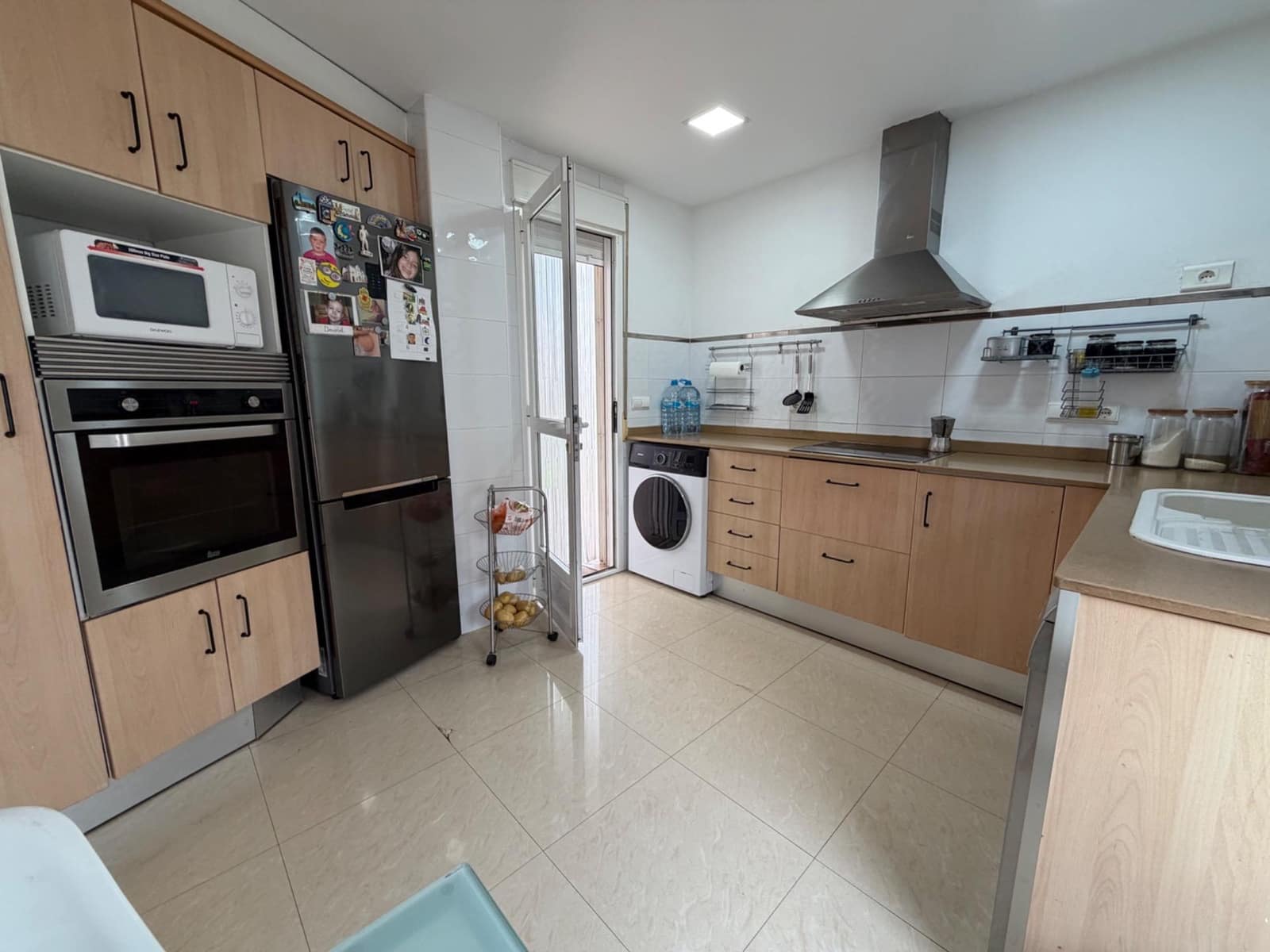 3 soveværelse Villa til salg i La Pobla de Vallbona med swimmingpool garage - € 390.000 (Ref: 10142649)