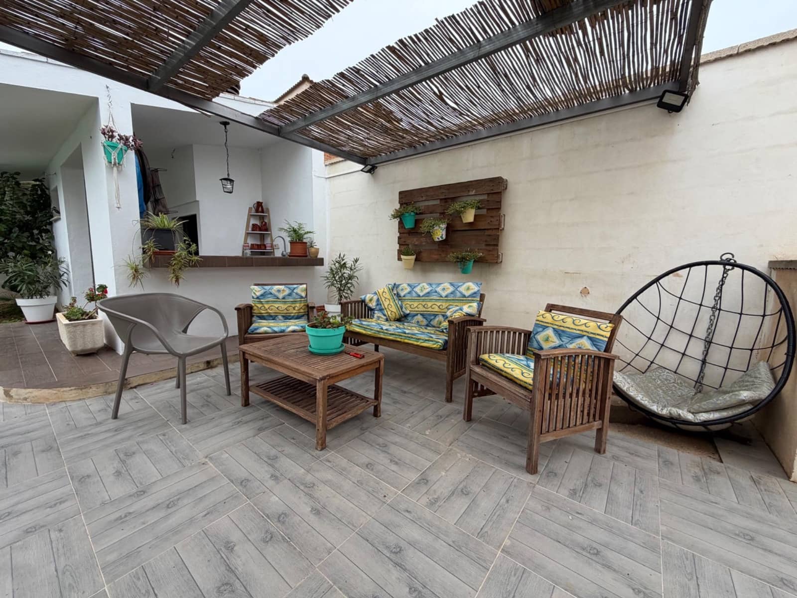 3 soveværelse Villa til salg i La Pobla de Vallbona med swimmingpool garage - € 390.000 (Ref: 10142649)