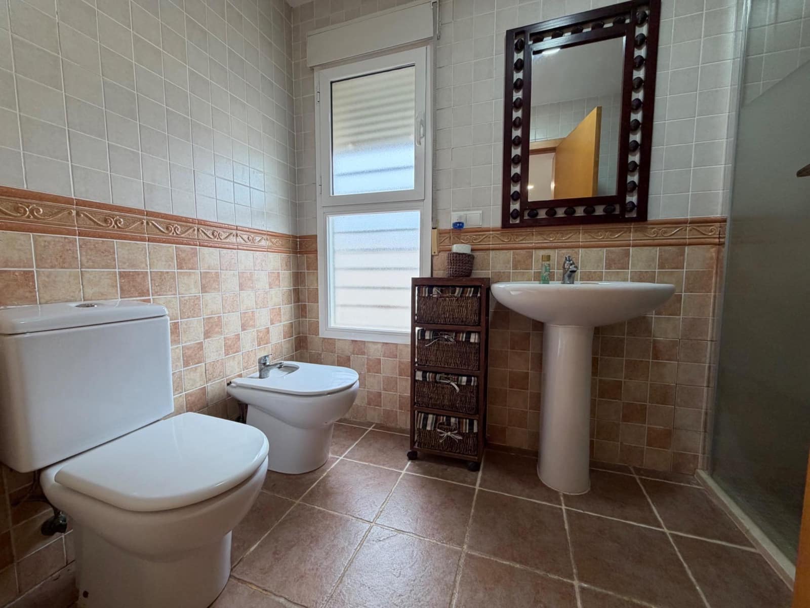3 soveværelse Villa til salg i La Pobla de Vallbona med swimmingpool garage - € 390.000 (Ref: 10142649)