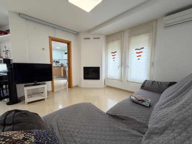 3 chambre Villa/Maison à vendre à La Pobla de Vallbona avec piscine garage - 390 000 € (Ref: 10142649)