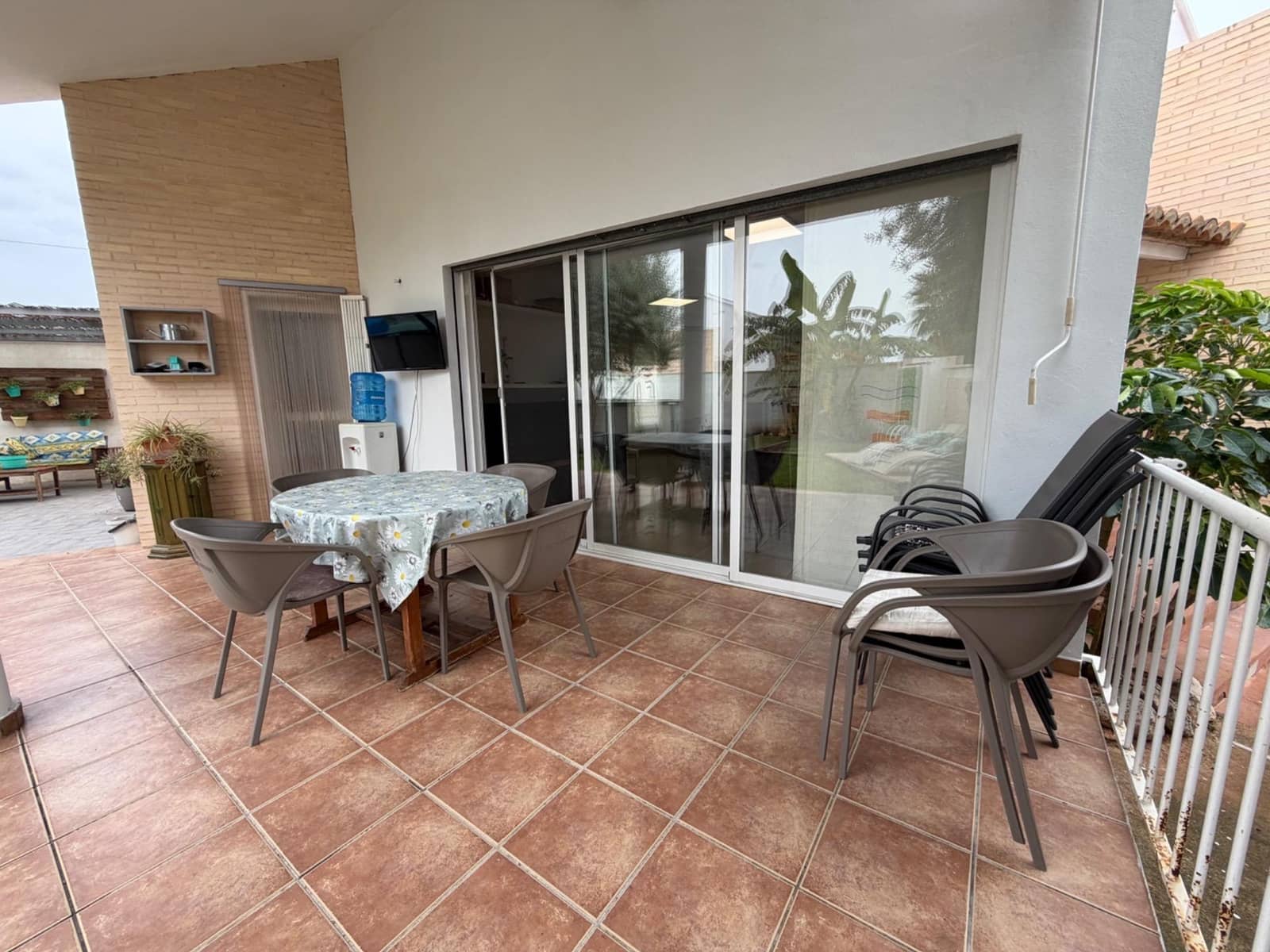3 soveværelse Villa til salg i La Pobla de Vallbona med swimmingpool garage - € 390.000 (Ref: 10142649)