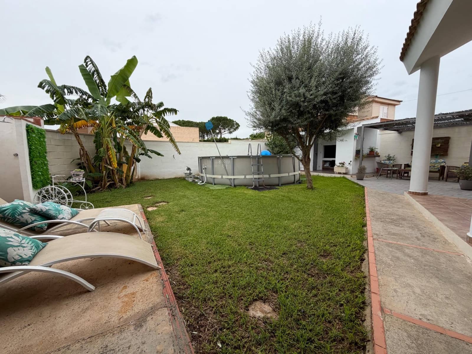 3 soveværelse Villa til salg i La Pobla de Vallbona med swimmingpool garage - € 390.000 (Ref: 10142649)