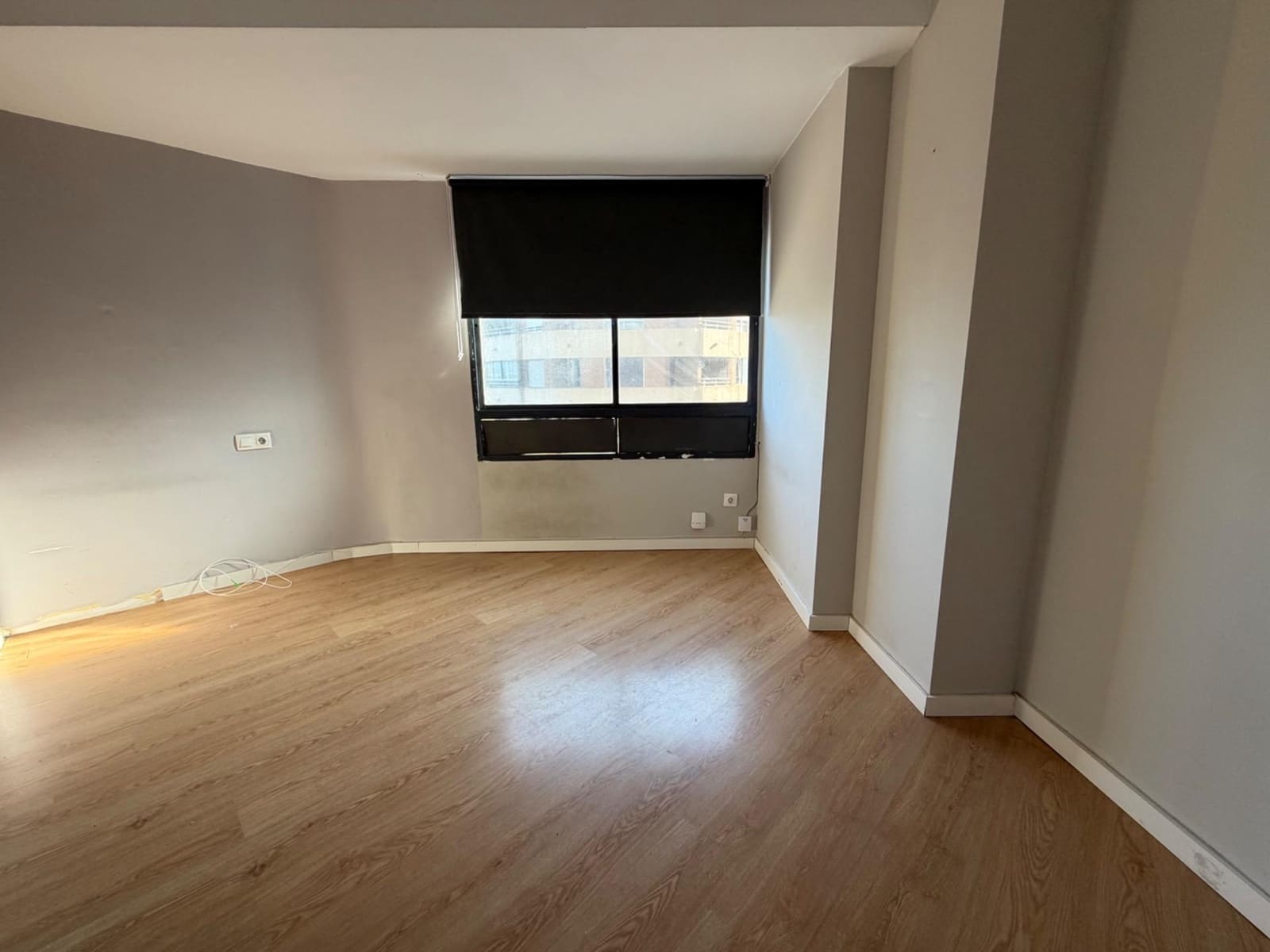 4 bedroom Flat for rent in Lliria - € 800 (Ref: 10157960)