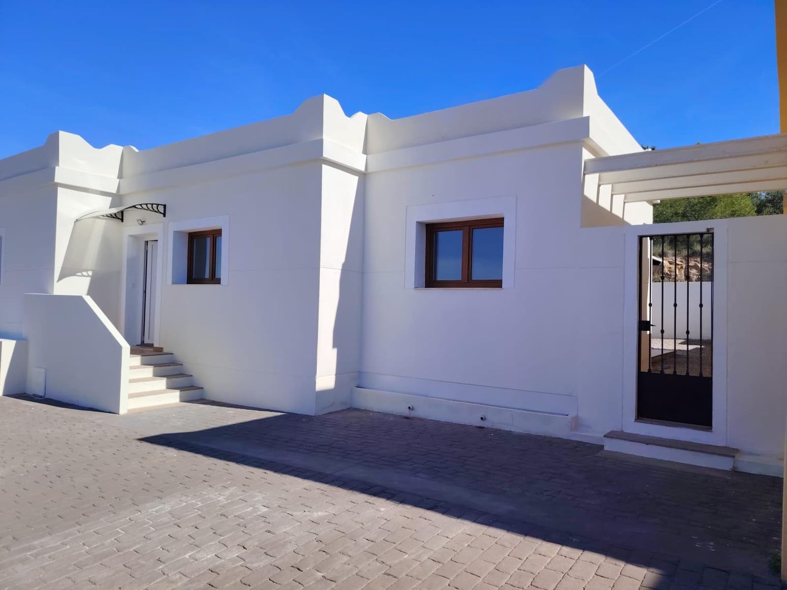3 bedroom Villa for sale in Lliria with pool - € 280,000 (Ref: 10177180)