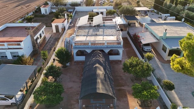 4 bedroom Villa for sale in Llíria with pool - € 240,000 (Ref: 10177181)
