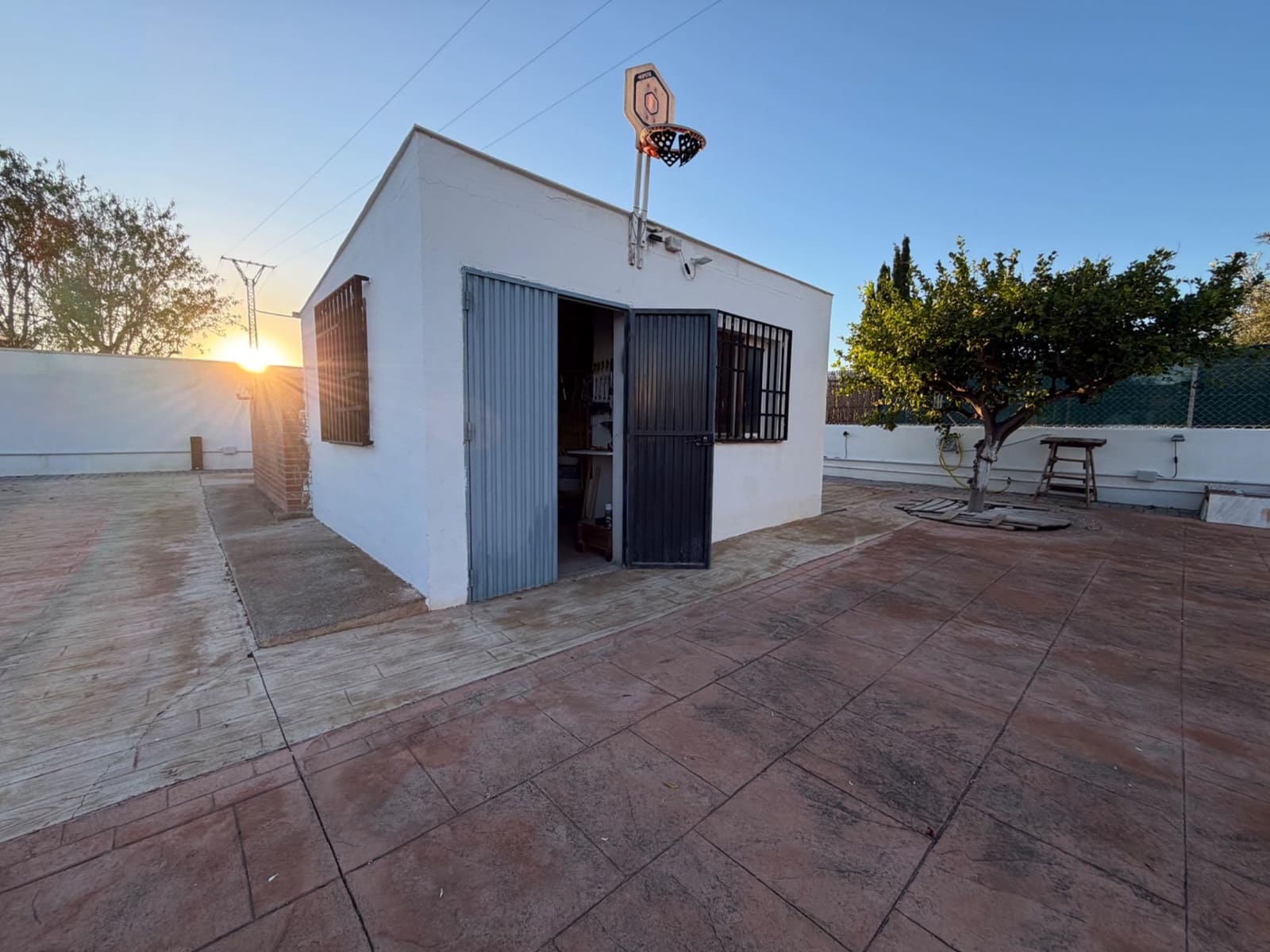 4 bedroom Villa for sale in Lliria with pool - € 240,000 (Ref: 10177181)