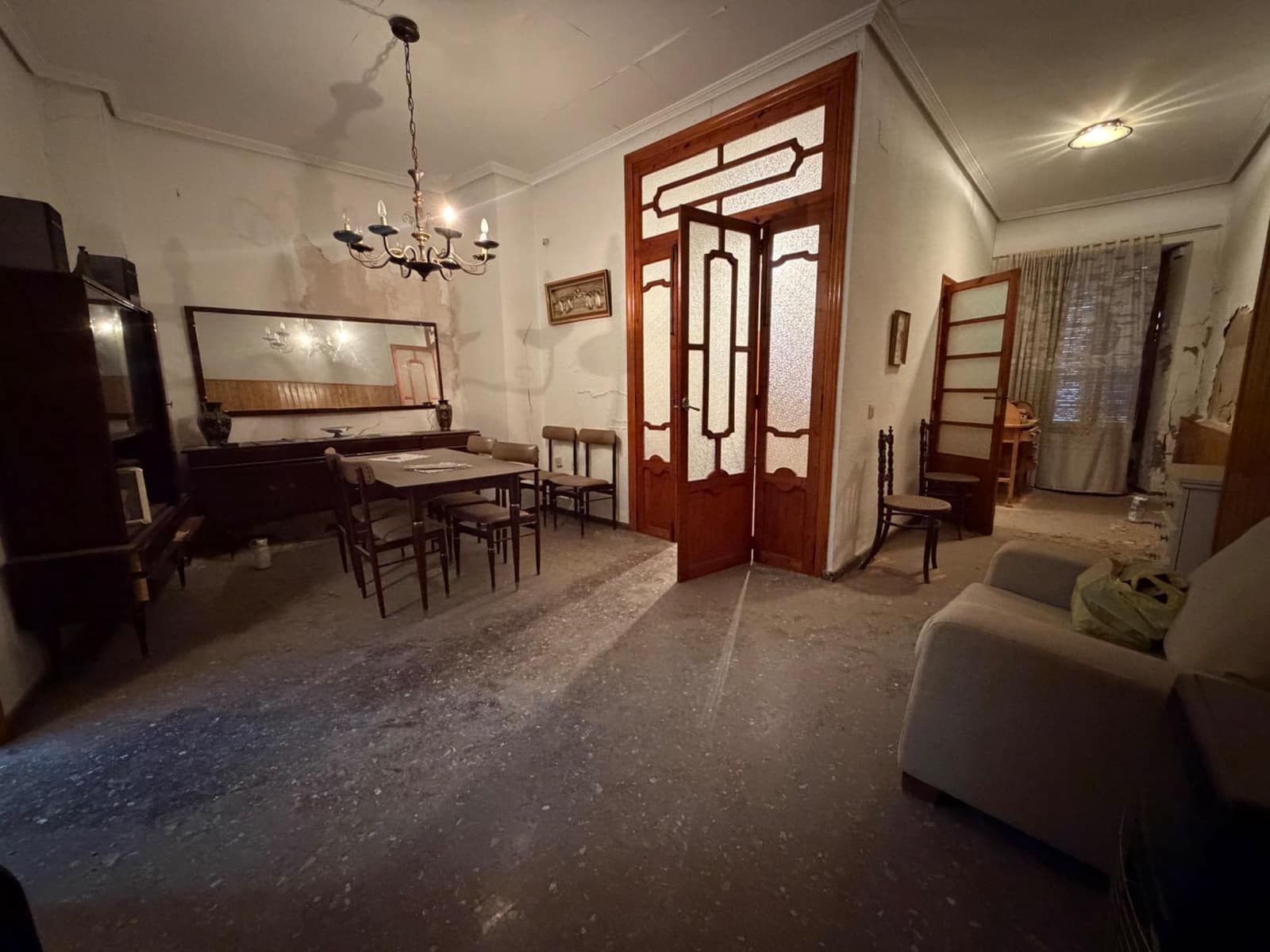 5 slaapkamer Huis te koop in Lliria - € 165.000 (Ref: 10180641)