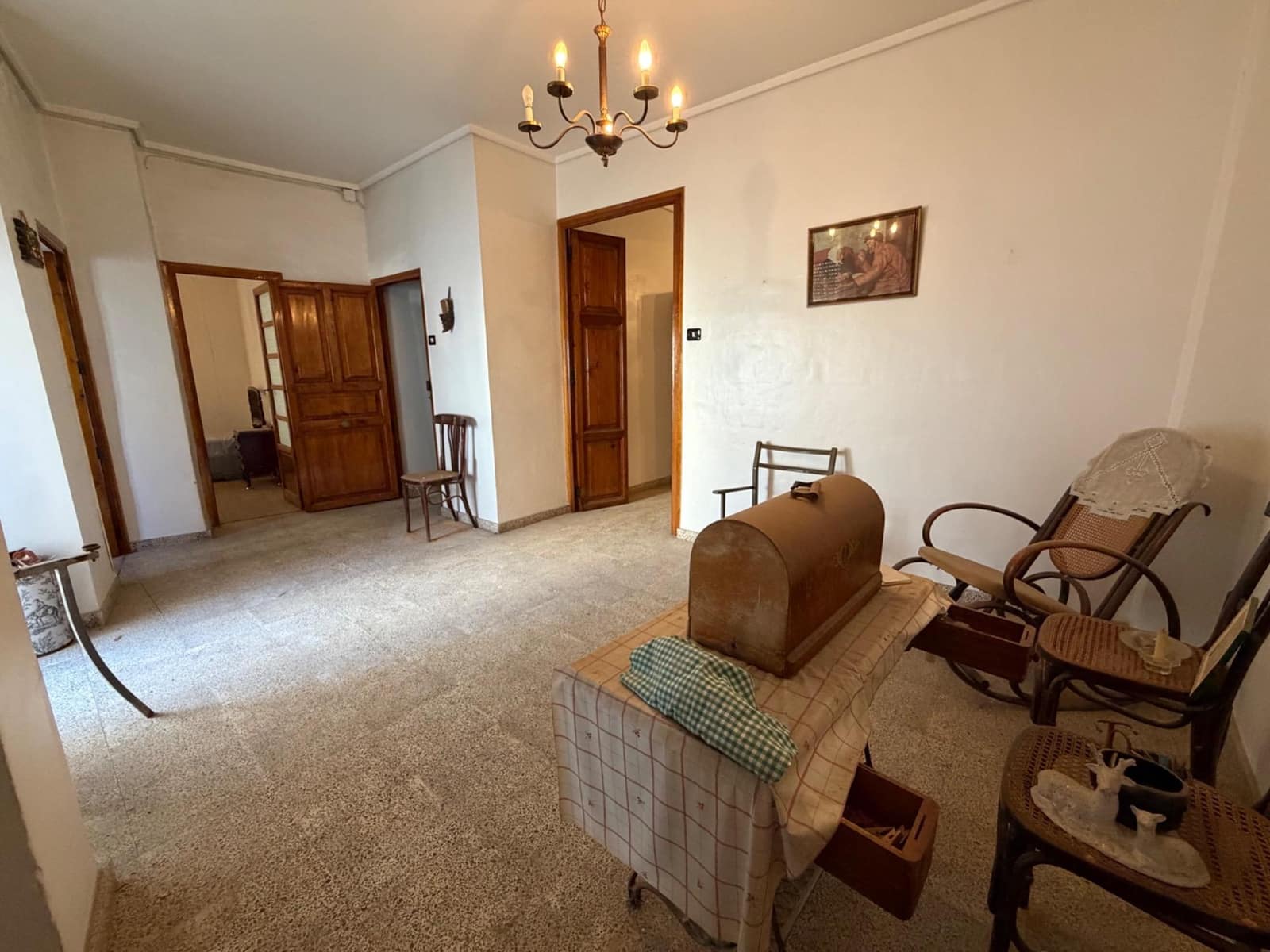 5 slaapkamer Huis te koop in Lliria - € 165.000 (Ref: 10180641)