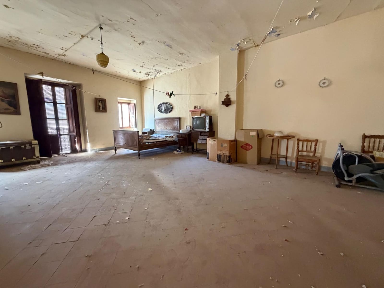 5 slaapkamer Huis te koop in Lliria - € 165.000 (Ref: 10180641)