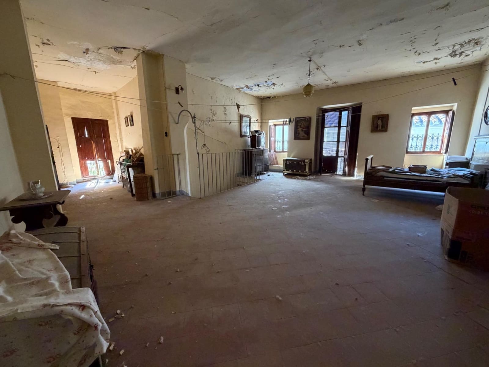 5 slaapkamer Huis te koop in Lliria - € 165.000 (Ref: 10180641)