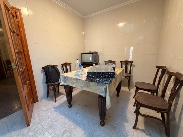 5 slaapkamer Huis te koop in Llíria - € 165.000 (Ref: 10180641)
