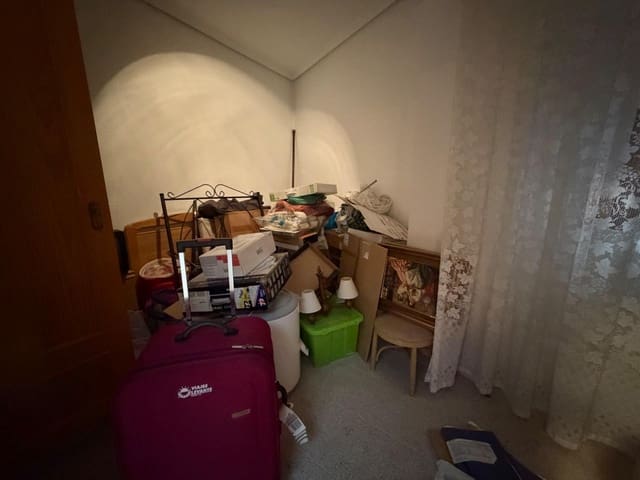 5 slaapkamer Huis te koop in Llíria - € 165.000 (Ref: 10180641)