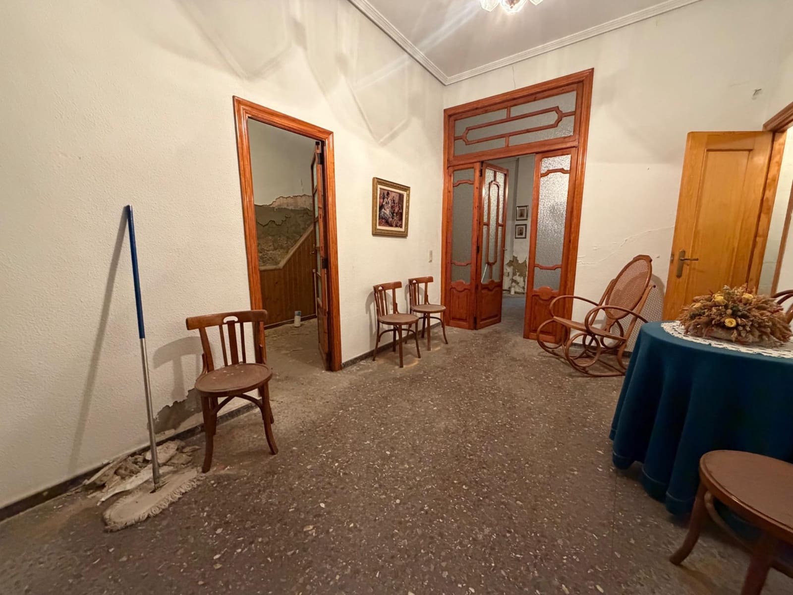 5 slaapkamer Huis te koop in Lliria - € 165.000 (Ref: 10180641)