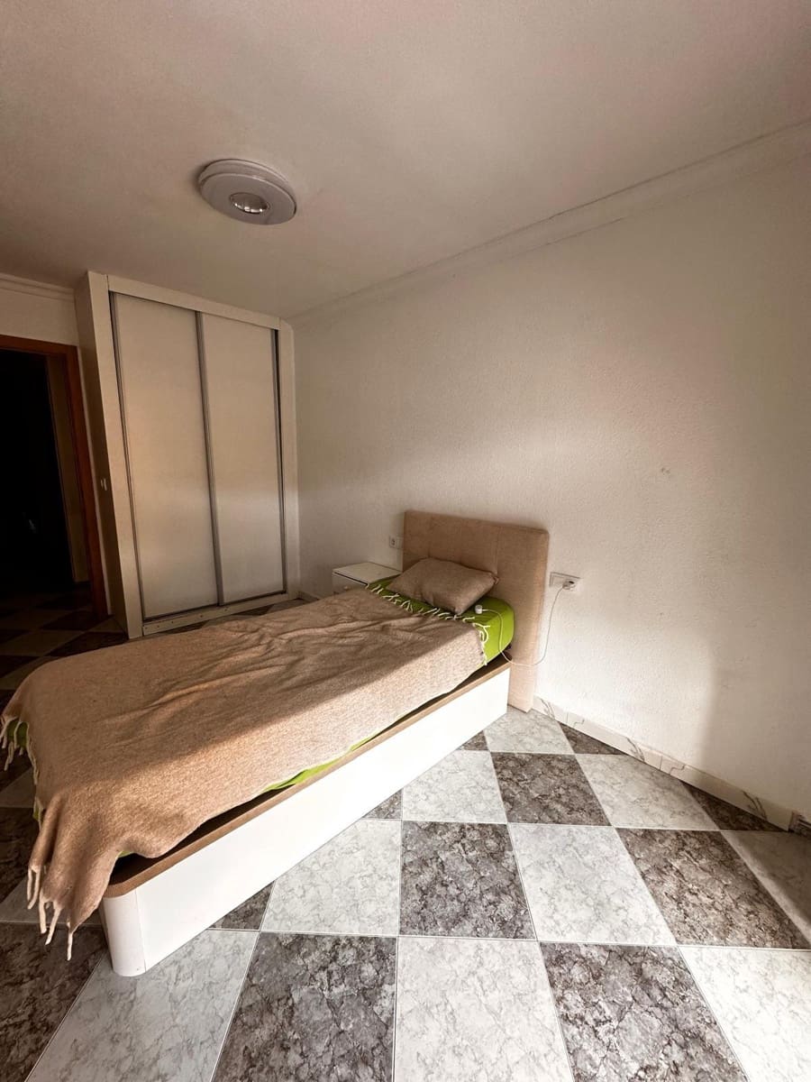 4 quarto Apartamento para venda em Lliria - 179 000 € (Ref: 10184977)