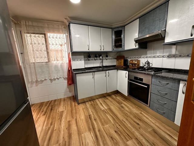 4 quarto Apartamento para venda em Llíria - 179 000 € (Ref: 10184977)