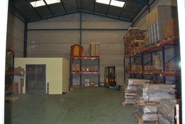 Bedrijf te koop in La Pobla de Vallbona - € 360.000 (Ref: 2538897)