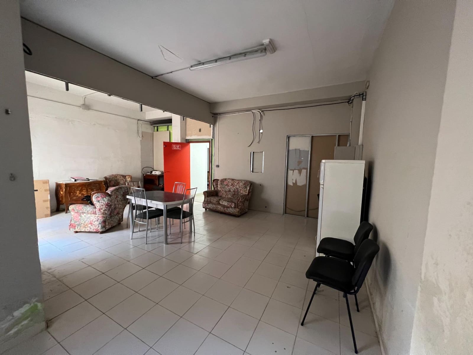 Erhverv til salg i La Pobla de Vallbona - € 115.000 (Ref: 2539165)