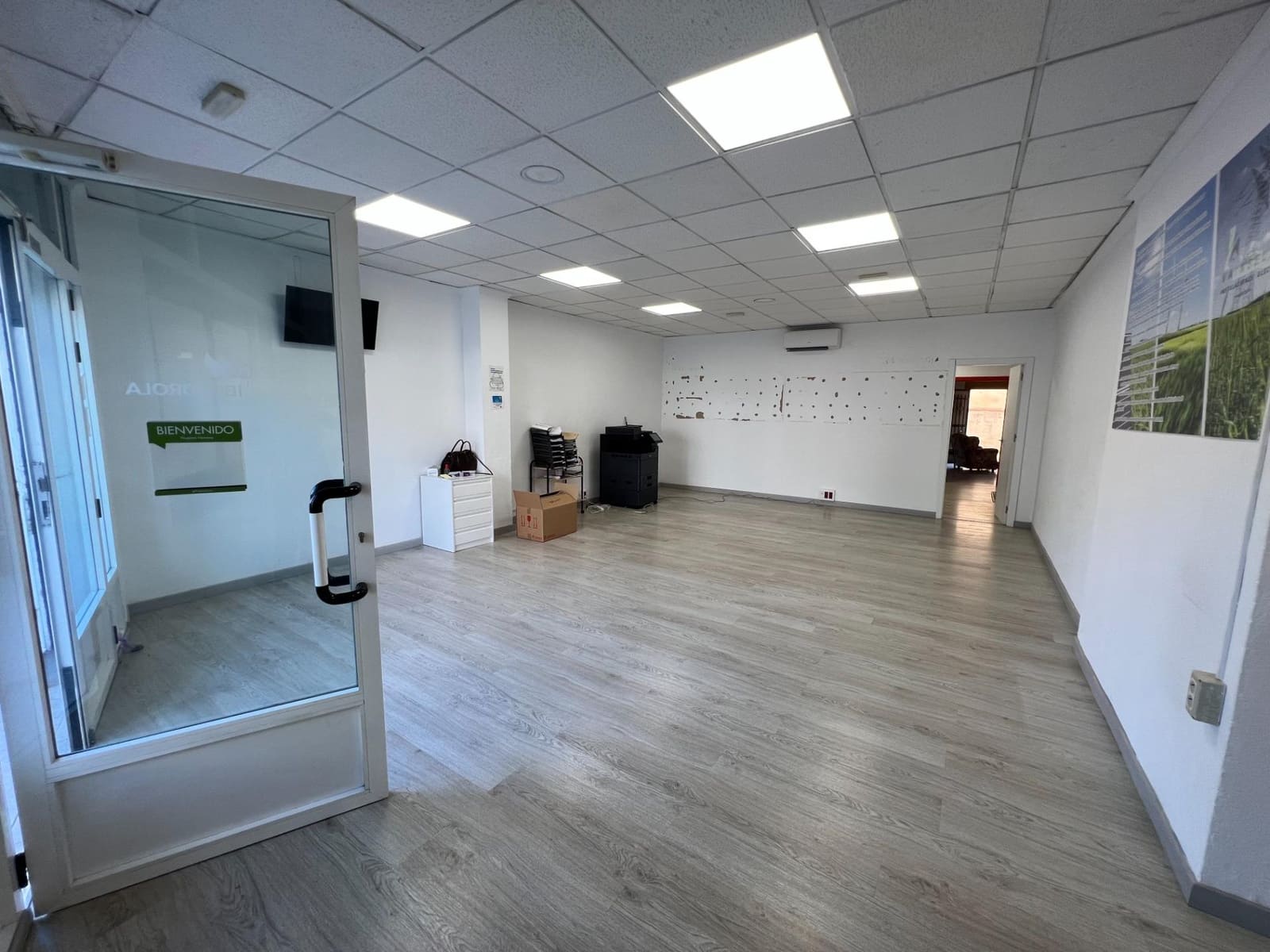 Erhverv til salg i La Pobla de Vallbona - € 115.000 (Ref: 2539165)