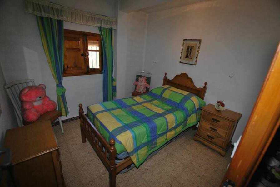 3 quarto Moradia para venda em Casinos com piscina - 125 000 € (Ref: 6162117)