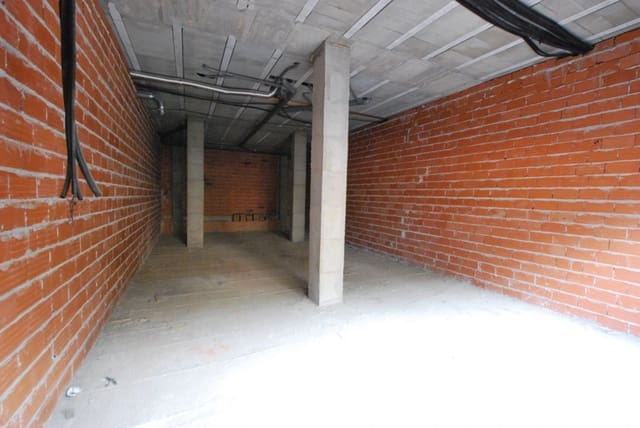 Commercial for sale in Llíria - € 60,000 (Ref: 6162309)