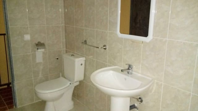 Commercial for rent in Llíria - € 450 (Ref: 6688146)