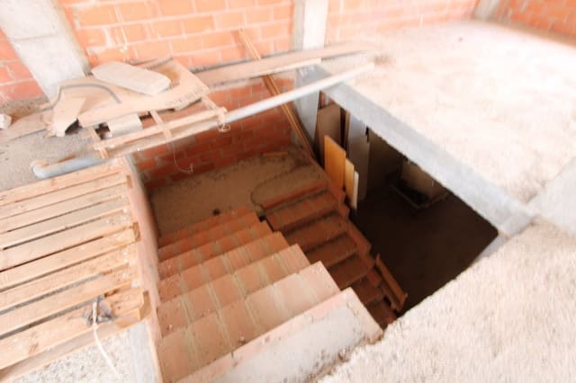 4 soveværelse Byhus til salg i Marines - € 150.000 (Ref: 6838375)