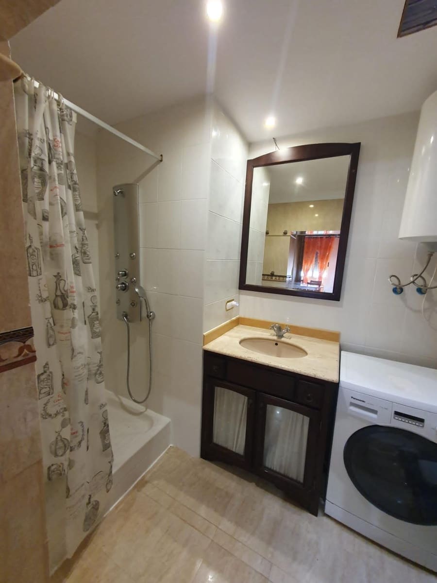 5 soveværelse Byhus til salg i Marines - € 350.000 (Ref: 7621377)