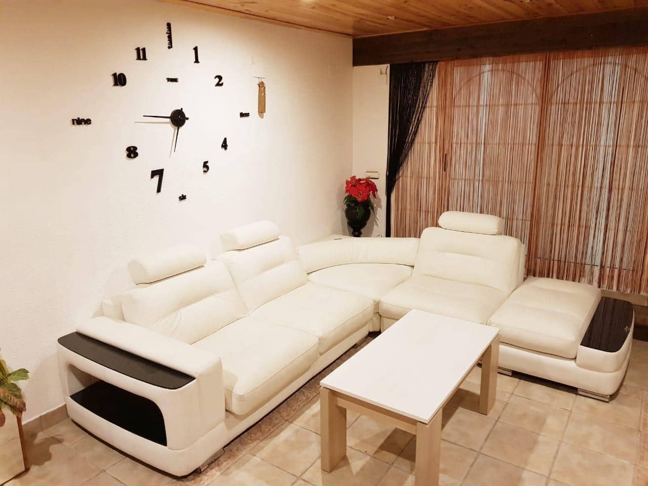 5 soveværelse Byhus til salg i Marines - € 350.000 (Ref: 7621377)