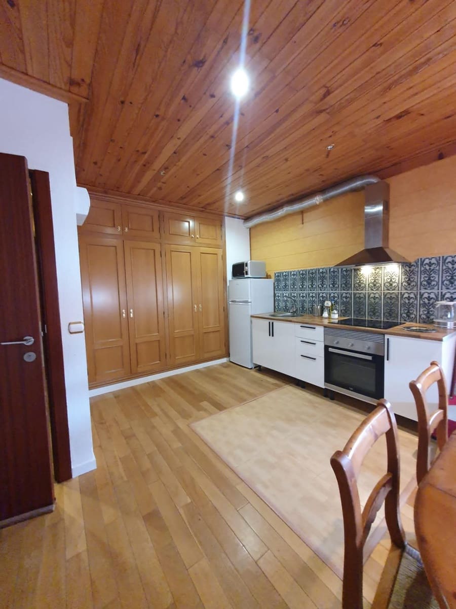 5 soveværelse Byhus til salg i Marines - € 350.000 (Ref: 7621377)