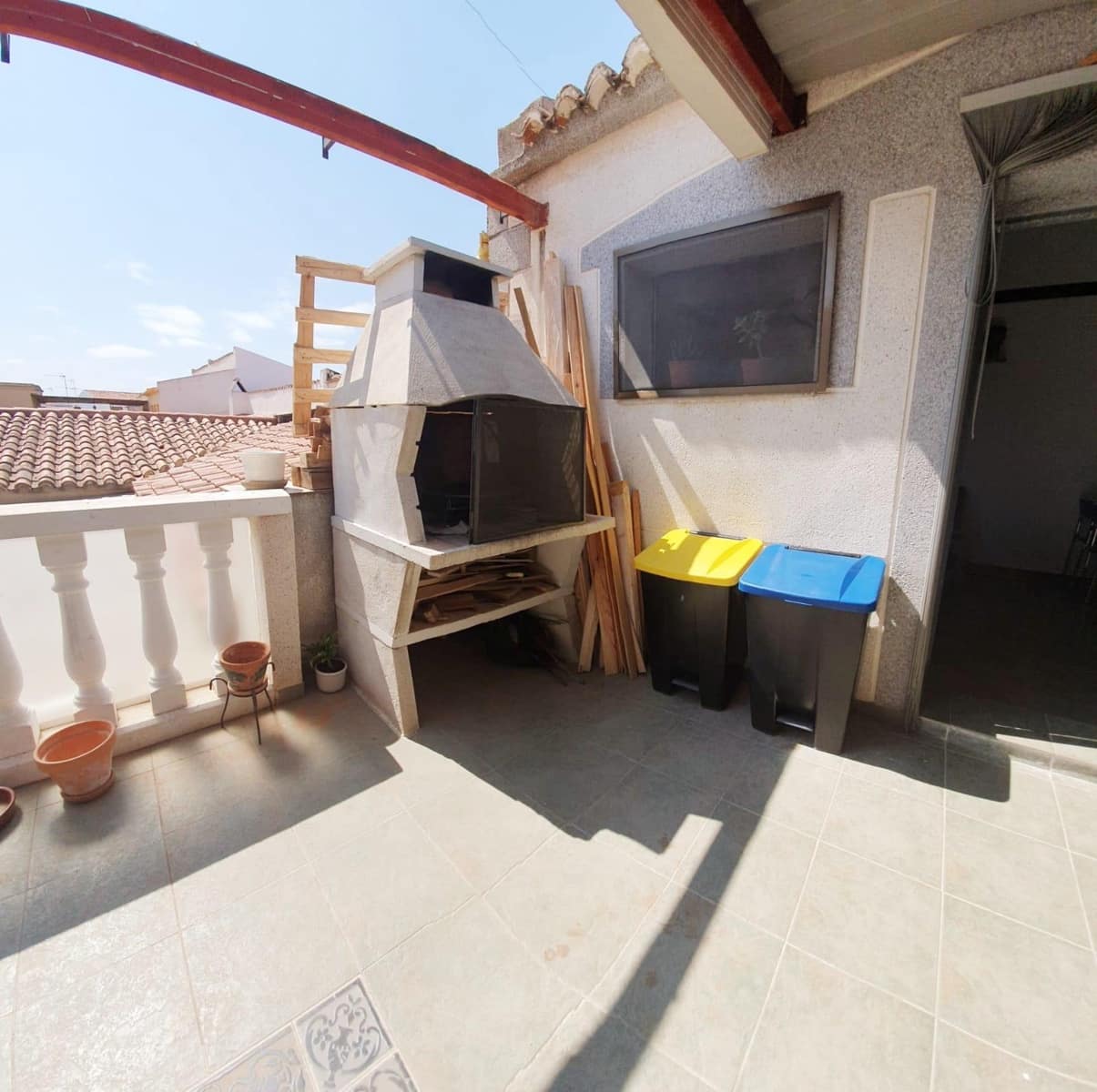 5 soveværelse Byhus til salg i Marines - € 350.000 (Ref: 7621377)