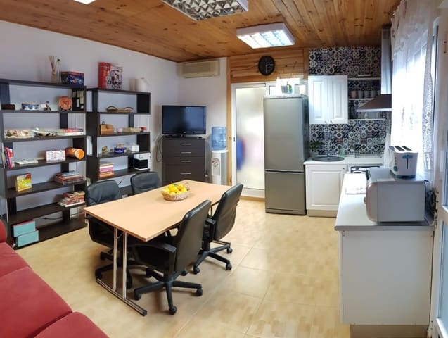 4 soveværelse Byhus til salg i Marines - € 425.000 (Ref: 7677403)