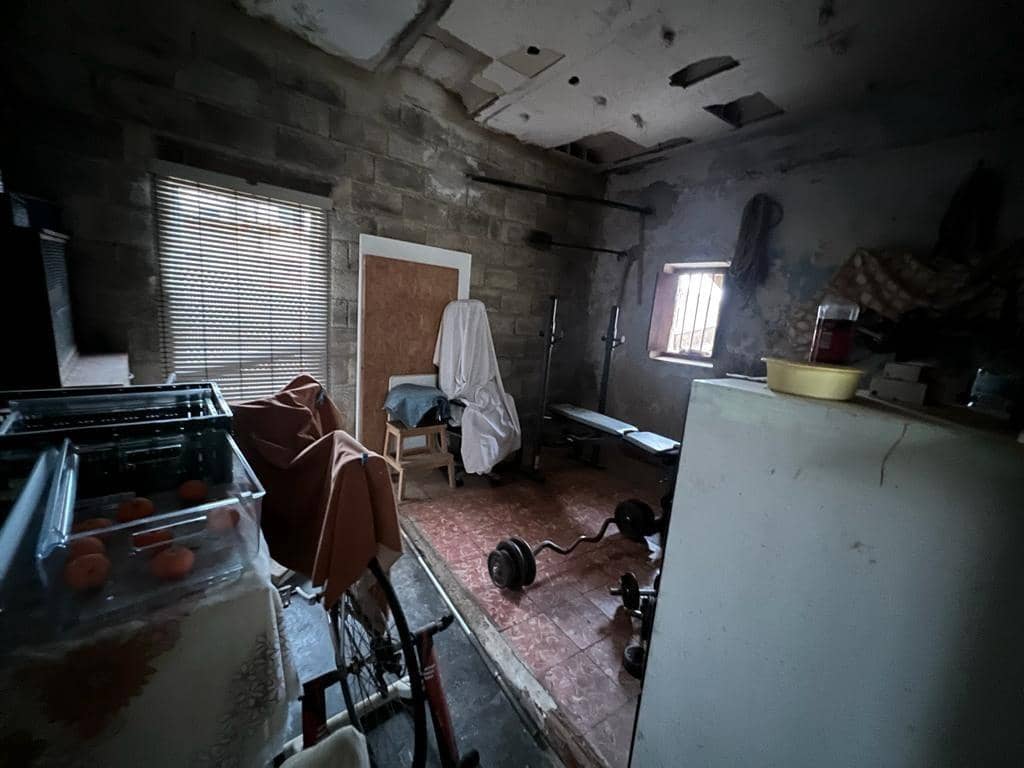 3 camera da letto Commerciale in vendita in Lliria - 39.900 € (Rif: 8016934)